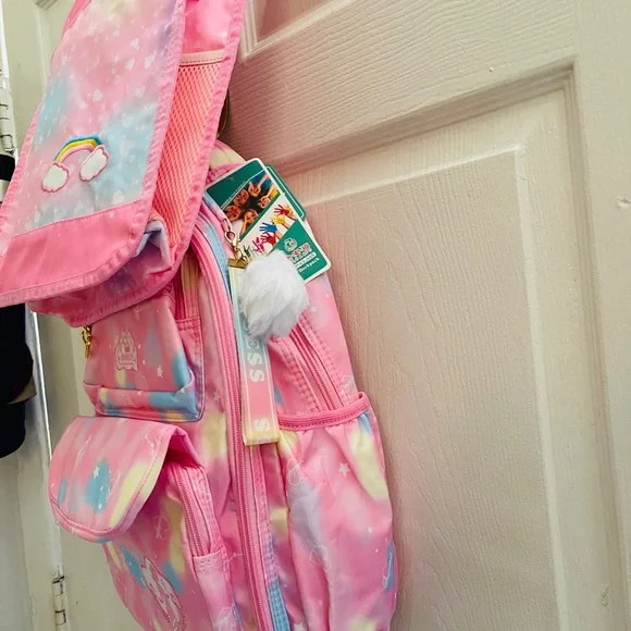 Whimsical Pink Cloud Backpack with Padded Straps and Lunch Bag - Picture 4 of 5